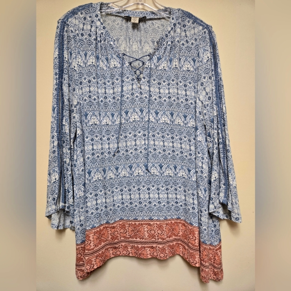 Vintage America Blue and White 3/4 Sleeve Tie Front Tunic